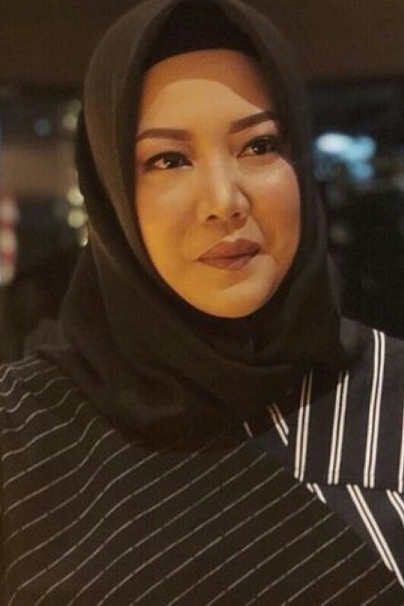 Wawancarai Hantu, Beginilah Risa Saraswati dalam Menulis Buku Horor!